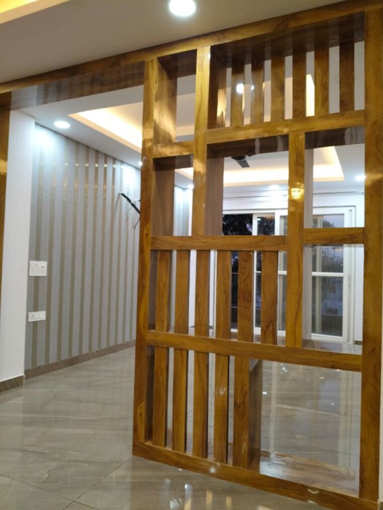 Living Room, palam vihar 4 Bedroom 360 Sq.Yd. Builder Floor In Palam Vihar Delhi 10767417