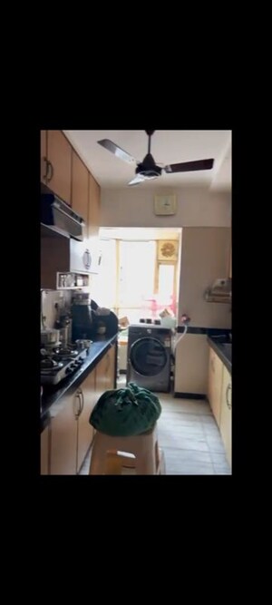 Team Area in 2 BHK Apartment at Meridian Apartment Andheri, Andheri West – for Rent