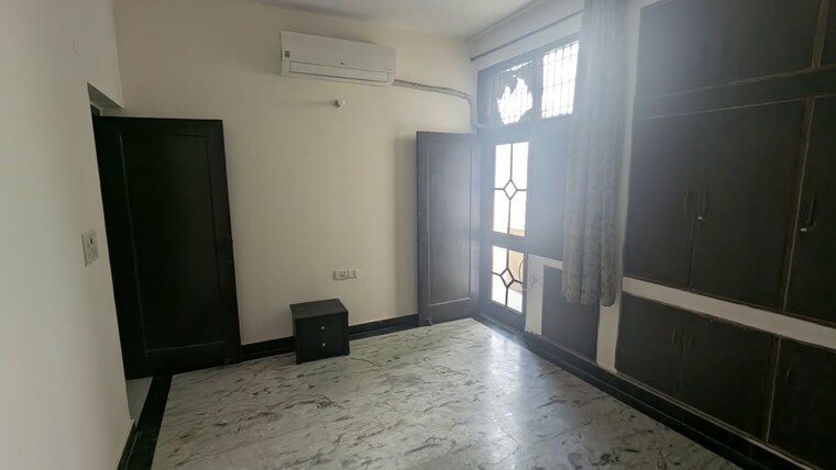 Room, rwa-apartments-sector-15 3 Bedroom 1050 Sq.Ft. Independent House In Sector 15 Noida 10767597