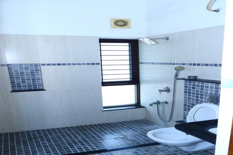 Bathroom, good-earth-palmgrove 4 Bedroom 4038 Sq.Ft. Villa In Kumbalgodu Bangalore 10767511