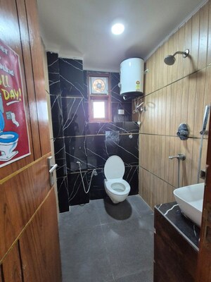 Washroom in 1 BHK Builder Floor at Chattarpur – for Rent