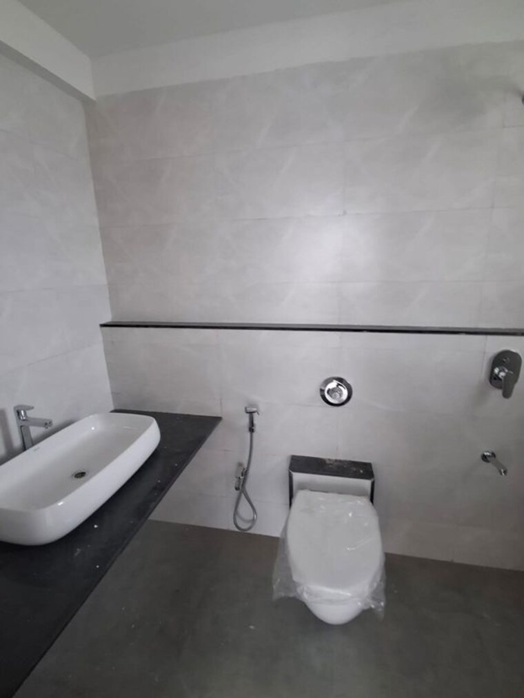 Bathroom, tattva-amaltas-71 3 Bedroom 963 Sq.Ft. Apartment In Chembur Mumbai 10767602