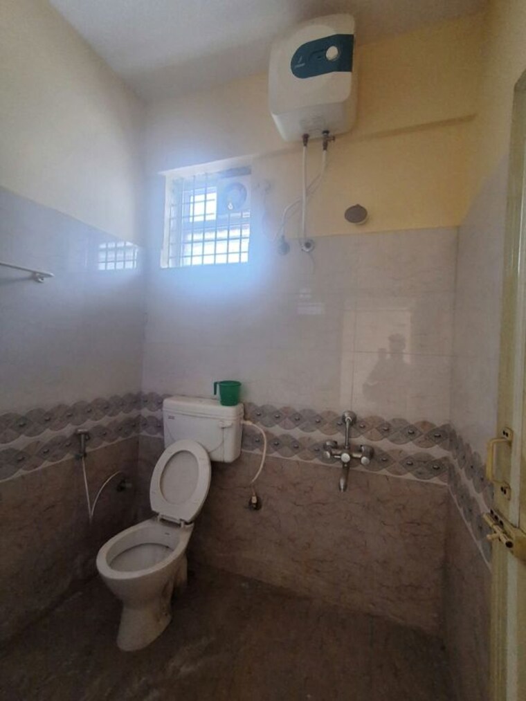 Bathroom, rt nagar 2 Bedroom 1100 Sq.Ft. Builder Floor In Rt Nagar Bangalore 10767626
