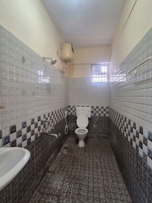 Bathroom in 2 BHK Builder Floor at Rt Nagar – for Rent
