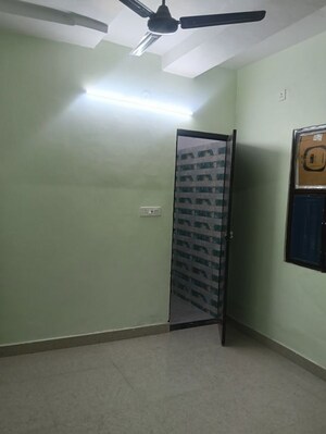 Room in 2 BHK Apartment at Sector 16b Dwarka – for Rent