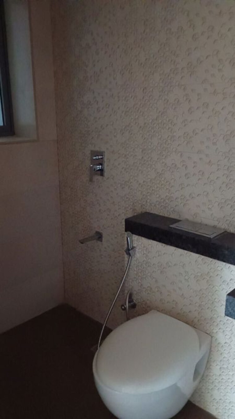 Bathroom, kalpataru-elitus 1.5 Bedroom 471 Sq.Ft. Apartment In Mulund West Mumbai 10767636