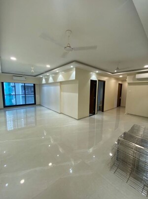 Living Room in 3 BHK Apartment at Santacruz West – for Rent