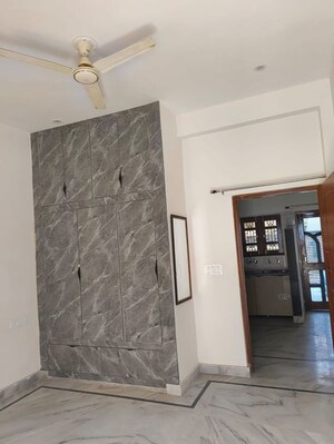 Room in 2 BHK Builder Floor at Majra – for Rent