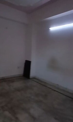 Room in 2 BHK Apartment at Supertech Residency, Vaishali Sector 5 – for Sale