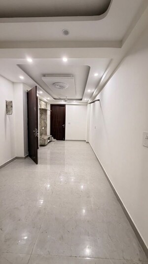 Living Room in 2 BHK Builder Floor at Chattarpur – for Rent
