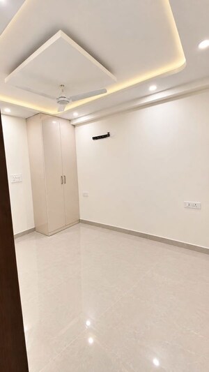 Room in 2 BHK Builder Floor at Chattarpur – for Rent