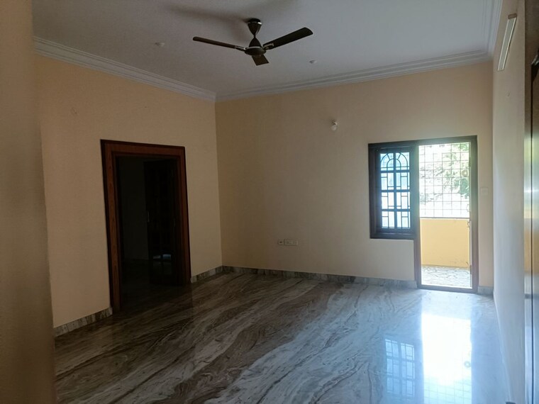 Room, rmv extension 3 Bedroom 3500 Sq.Ft. Builder Floor In Rmv Extension Bangalore 10767682