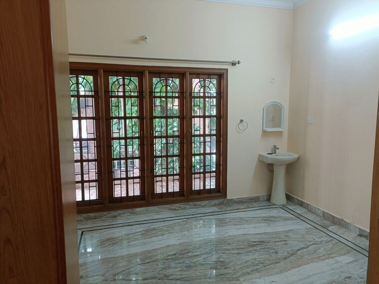 Room, rmv extension 3 Bedroom 3500 Sq.Ft. Builder Floor In Rmv Extension Bangalore 10767682
