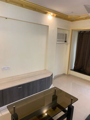 Room in 1 BHK Apartment at Rendezvous Apartment, Andheri West – for Rent