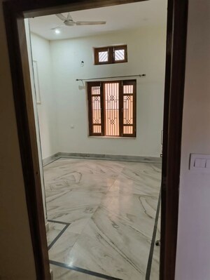 Room in 3 BHK Builder Floor at Majra – for Rent