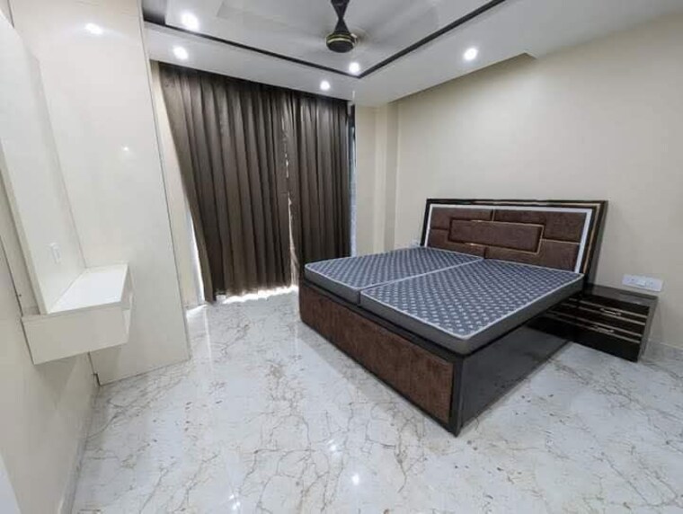 Bedroom, freedom fighters enclave 2 Bedroom 1000 Sq.Ft. Apartment In Freedom Fighters Enclave Delhi 10767707