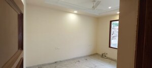 Room in 6 BHK Independent House at Sector 71 – for Rent