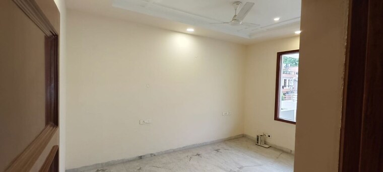 Room, sector 71 6 Bedroom 500 Sq.Yd. Independent House In Sector 71 Mohali 10767729
