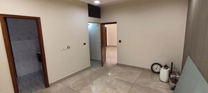 Room in 6 BHK Independent House at Sector 71 – for Rent