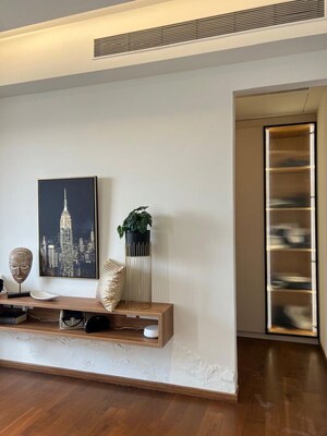 Room in 4 BHK Apartment at Prestige Leela Residency, Kodihalli – for Rent