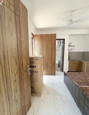 Room in 2 BHK Builder Floor at Subhash Nagar – for Rent