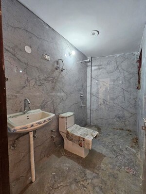 Bathroom in 1 BHK Builder Floor at Neb Sarai – for Rent
