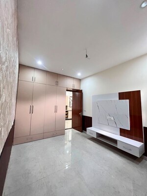 Room in 4 BHK Independent House at Sector 124 – for Sale