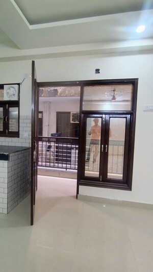 Room in 2 BHK Builder Floor at Neb Sarai – for Rent