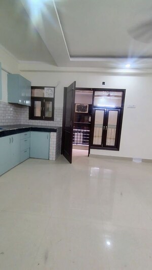Room in 2 BHK Builder Floor at Neb Sarai – for Rent