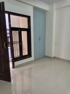 Room in 2 BHK Builder Floor at Neb Sarai – for Rent