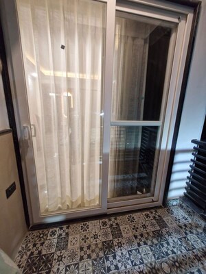 Building Lobby in Studio Builder Floor at Sector 46 – for Rent