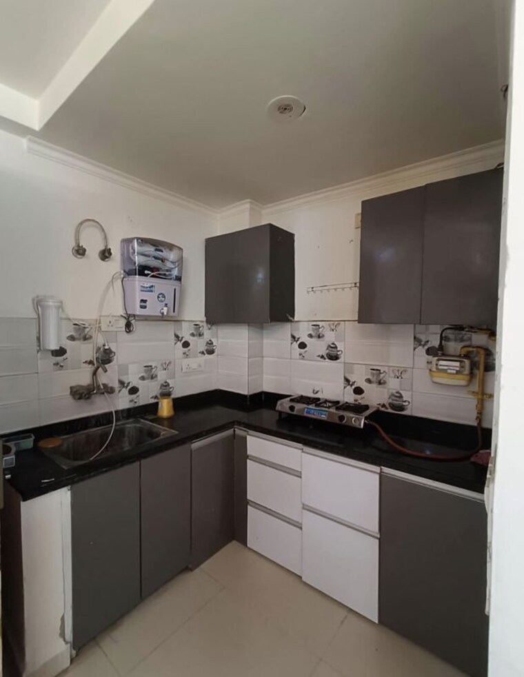 Kitchen, tilak nagar 2 Bedroom 100 Sq.Yd. Builder Floor In Tilak Nagar Delhi 10767785