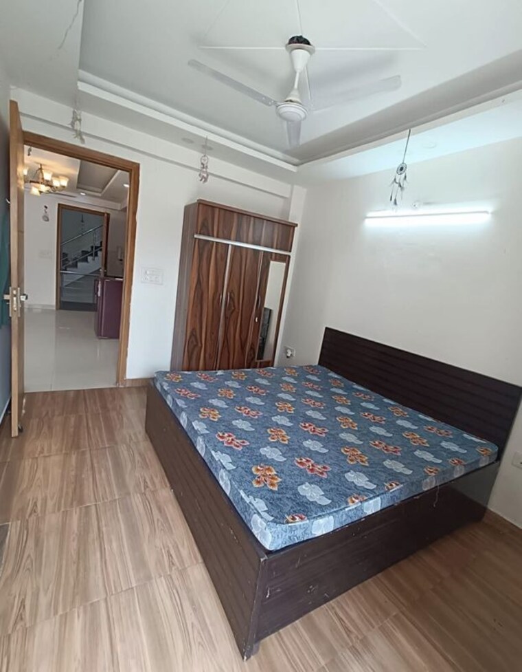 Bedroom, tilak nagar 2 Bedroom 100 Sq.Yd. Builder Floor In Tilak Nagar Delhi 10767785