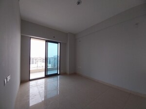 Room in 3 BHK Apartment at SKA Orion, Sector 143b – for Sale