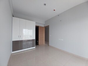 Room in 3 BHK Apartment at SKA Orion, Sector 143b – for Sale