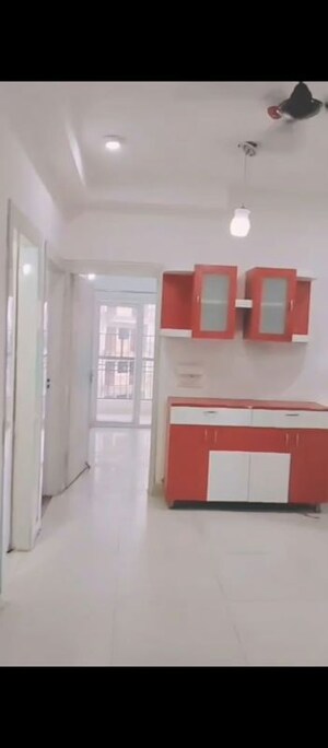 2 BHK Apartment For Rent in Noida Central
