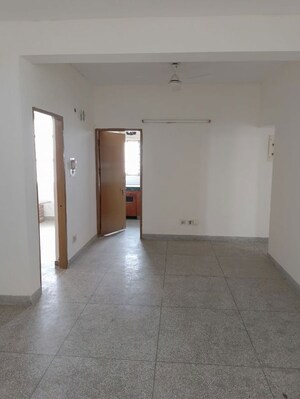 Room in 4 BHK Apartment at IRWO Classic Apartment, Sector 57 – for Sale