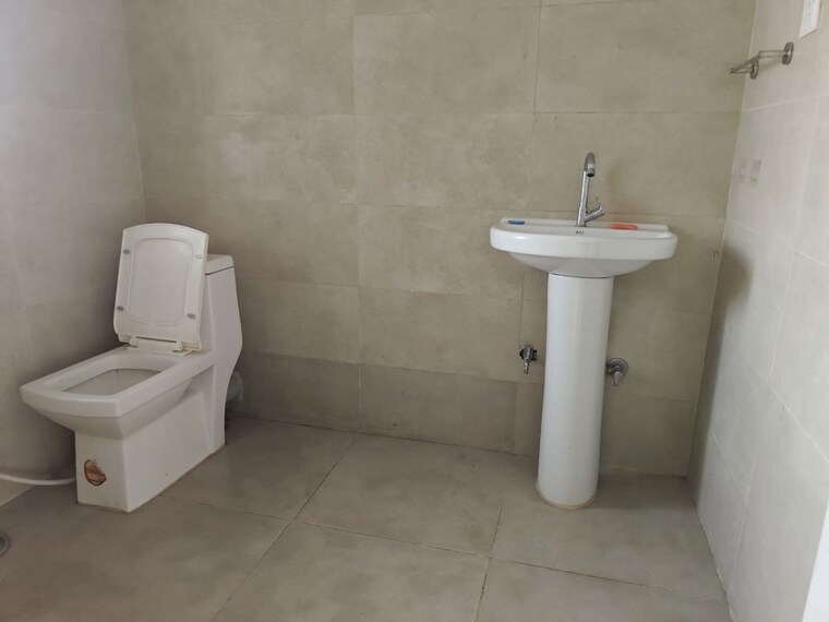 Bathroom, silver-oak 2 Bedroom 1130 Sq.Ft. Apartment In Kalyani Nagar Pune 10767828