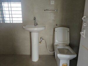 Bathroom in 2 BHK Apartment at Silver Oak, Kalyani Nagar – for Rent