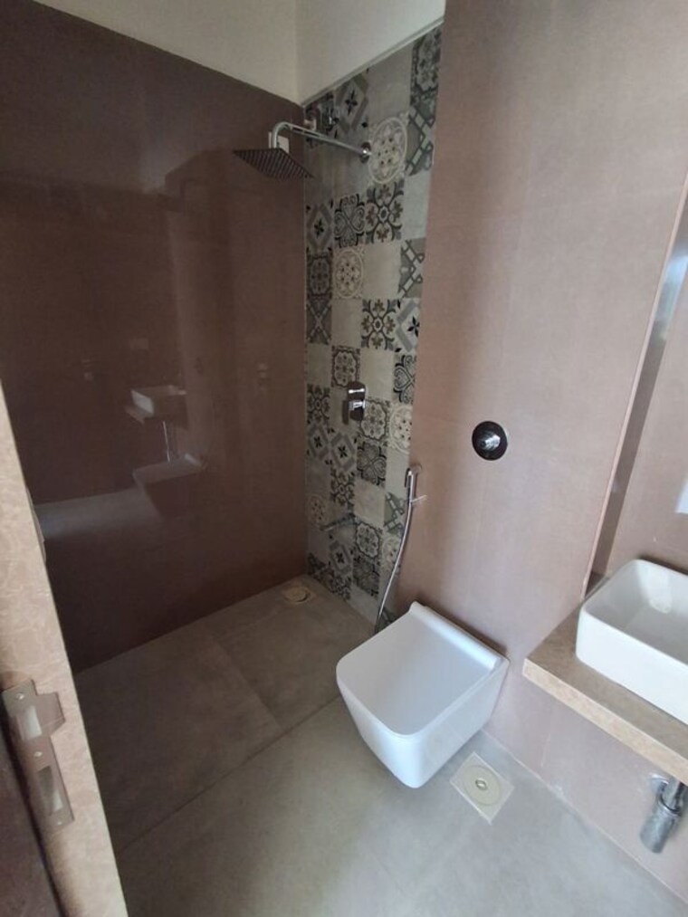Bathroom, group-satellite-elegance 1 Bedroom 427 Sq.Ft. Apartment In Goregaon East Mumbai 10767851
