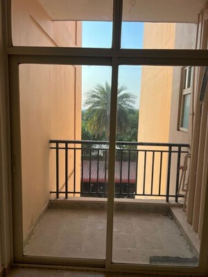 Room in 3 BHK Apartment at Excella Kutumb, Sultanpur Road – for Sale