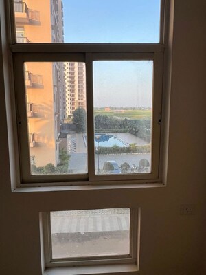 Room in 3 BHK Apartment at Excella Kutumb, Sultanpur Road – for Sale