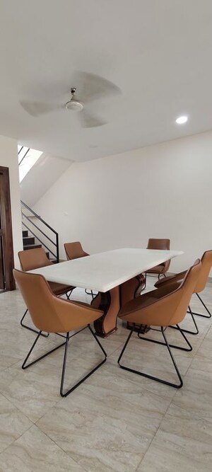 Team Area in 4 BHK Villa at Mowa – for Rent