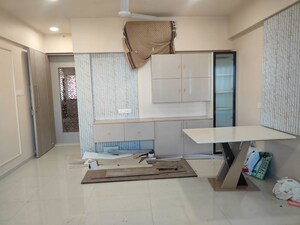 Room in 2 BHK Apartment at Parel – for Sale
