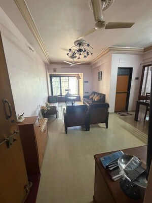 Team Area in 2 BHK Apartment at The Residency, Goregaon East – for Rent