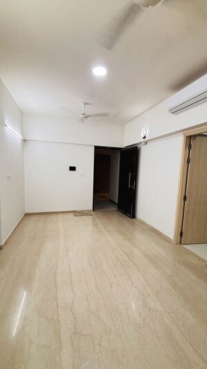 Room in 2 BHK Apartment at L And T Rejuve 360, Mulund West – for Rent