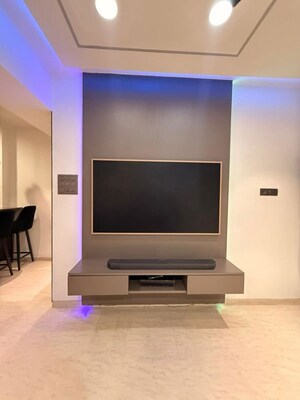 Room in 3 BHK Apartment at Lalbaug – for Sale