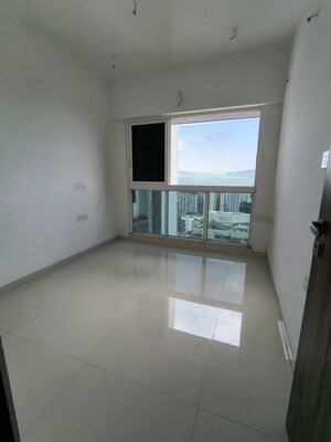 Room in 2 BHK Apartment at Saptarshi De Elmas, Goregaon East – for Rent
