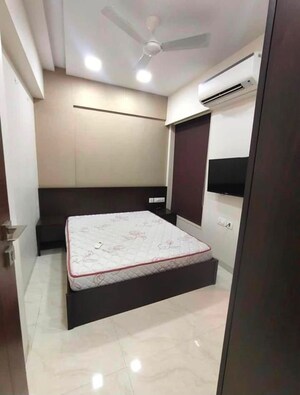 2 BHK Apartment For Rent in JP Unity Tower, Lower Parel