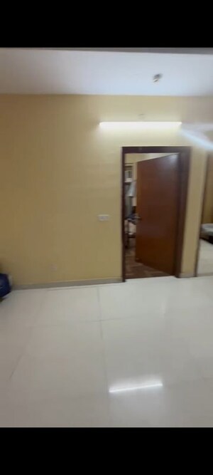 Room in 2.5 BHK Builder Floor at Sector 100 – for Rent
